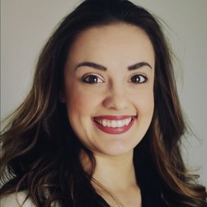 Meet your Posher, Leigh-ellen